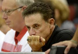Pitino says he won't resign during interview