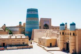 Günstige Flüge nach Usbekistan 🇺🇿