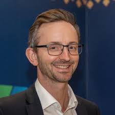 I've been off work since January, dealing with a very tough family  situation. I was minded to post this picture after my first two managers  and mentors in journalism attended an event