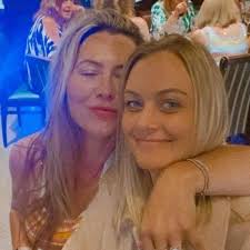 Lauren Botha (@laurenbotha) • Instagram photos and videos