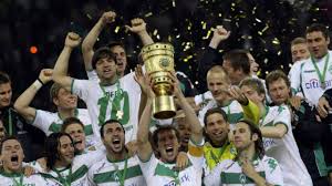 Runde mit dem tabellenführer der 1. 1 0 Gegen Leverkusen Werder Bremen Gewinnt Den Dfb Pokal 2009 Bundesliga Faz