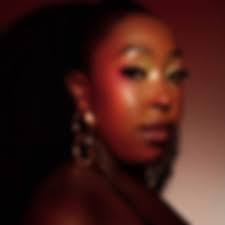 Charisse C · Künstler*inprofil