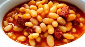 White Bean Stew With Meat Etli Kuru Fasulye Turkish Food Chef Recipe In 2021 Easy Vegetable Curry Turkish Recipes Bean Stew