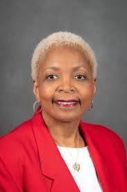 Ashley Puskas's Instagram, Twitter & Facebook