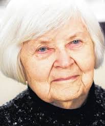 Loraine Crawford's Instagram, Twitter & Facebook