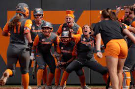 No. 11/12 Lady Vols Secure Series, Beat Aggies on Senior Day, 4-2 -  University of Tennessee Athletics