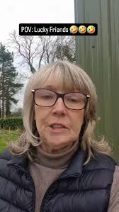 This doesn't mean I'm now hiring myself out guys 🤣🤣🤣🤣🤣 so no getting  ideas. , But my friend Geraldine is delighted and I really hope you love it  as much as she does. This is definitely a project you ...