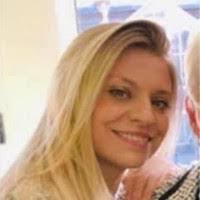 Vicki Locke's Instagram, Twitter & Facebook