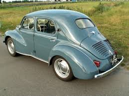 Classic And Vintage Cars Renault 4 Cv People S Car Voitures Retro Vieilles Voitures Voitures Classiques