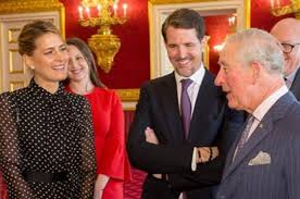 Το βλέπει διαφορετικά, αλλά υπόσχεται: O Prigkipas Karolos Ths Oyalias Kai O Prigkipas Paylos Enwnoyn Tis Dynameis Toys Stoxos H Katapolemhsh Ths Anergias Twn Newn Sthn Ellada Fwto Eirinika Gr