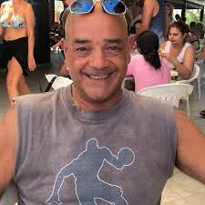 Imagine anyone thinking a single camouflage patterns could work in a large  country with seasons and geographic variation.