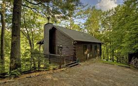 We offer beautiful lakefront cabins on douglas lake. 10 Luxurious Lake Houses For Less Than 300 000 Cbs News