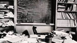 Unsere redakteure gesundheit haben uns dem ziel angenommen. Albert Einstein In Calisma Masasi Gelecek Egitimde Facebook