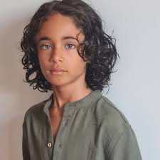 📸 A face, a pose, a Polaroid that speaks for itself. #brayanmodel  #ModelVibes #PolaroidMood