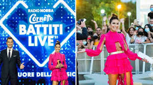 Elisabetta gregoraci at unicef summer gala presented by luisaviaroma in porto cervo 08/09/2019. Elisabetta Gregoraci Linciaggio Social Per Il Vestitino Sei Madre Di Famiglia