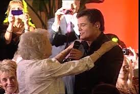 I'm glad Betty White kept her clothes on, but the lipstick all over my  face... even Debbie laughed about that! 😆 #ThrowbackThursday, 🎥: Paul  Mitchell Schools | Donny Osmond | Facebook