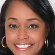 Elisabeth Clement's Instagram, Twitter & Facebook