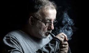 Θανοσ μικρουτσικοσ σταυροσ του νοτου. 8anos Mikroytsikos Xrhstos 8hbaios Giannhs Xaroylhs Toy Afierwsan Tragoydi Lygisan Kai Oi Petres Vid Pagenews Gr