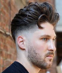Discover These Long Hairstyles For Men That Are Low Maintenance Hipster Frisur Haarschnitt Manner Manner Frisur Kurz
