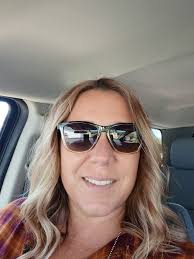 Shredded bbq chicken sandwich ideas? What's your favorite topping?