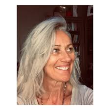 ✨ EVENT: "Less Really is More