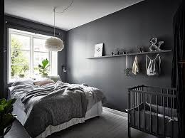 A Beautiful Dark Grey And White Bedroom Is To Me Entrance Makleri Gray Bedroom Walls Dark Gray Bedroom Small Apartment Bedrooms