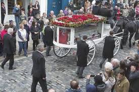 Robin Gibb S Funeral Aretha Franklin Zangers Artiesten