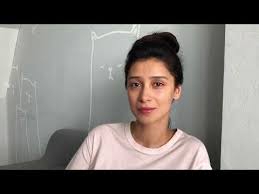 асадов как мало тех с кем хочется проснуться текст Vsegda Najdetsya Zhenskaya Ruka E A Evtushenko Youtube Muzyka Aktrisy Ruki