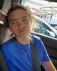 Vaughan & The Girls added a new photo.