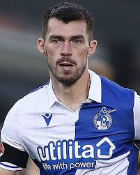 John Marquis » Bilanz unter Schiedsrichter Oliver Mackey