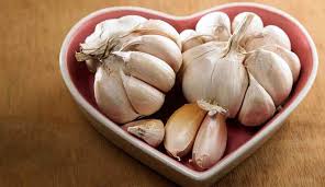 تجربتي مع اكل الثوم قبل النوم مختلفون