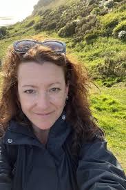 Jennifer Johnstone's Instagram, Twitter & Facebook