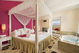 Honeymoon Suite Typ A Schlafzimmer Mit Whirlpool Und Kamin Zimmer Schlafzimmer Whirlpool