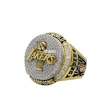 Each part of the ring represents an important milestone, including the 17 laker purple amethyst stones on the lakers' emblematic l and 17 trophies circling the ring, signifying the. 2009 Los Angeles Lakers Nba Championship Ring Best Championship Rings Championship Rings Designer