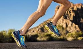 Pour le vêtement homonyme voir jogging (vêtement). Altra Running Shoes The Definitive Guide Running Shoes Guru
