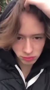 Nick Sebastian ozio🧟‍♂️