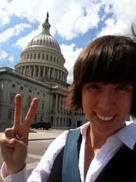 Graduating Banana Slugs give back