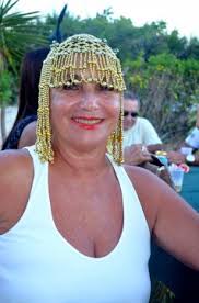 Tudo melhora por fora para quem se ilumina por dentro.”