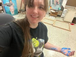 Alright yall I wanna see how you decorated your living room I need ideas