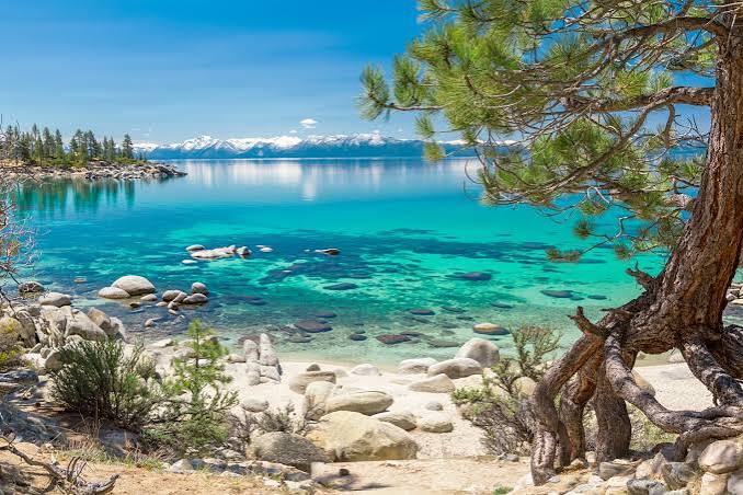 9 Great Lakeside Beaches in the U.S. to Visit This Summer - AFAR