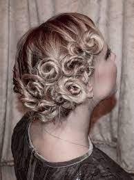 Frisur charleston anleitung schnell lange haare. Gatsby Twist Updo Die Frisur Die Die 20er Zuruckbringt Braids Life 20er Jahre Frisur Frisuren Themen Wasserwellen Frisur