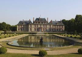 During our upper loire and burgundy cruise we visit château de fontainebleau. Le Chateau De Breteuil Les 10 Plus Beaux Chateaux D Ile De France A Visiter Absolument Elle