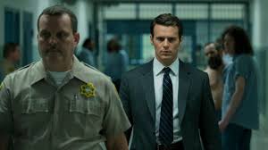 The fbi and atf seize religious leader david koresh's branch davidian compound near waco, texas in the spring of 1993. Mindhunter Cast Entlassen Eine Der Besten Netflix Serien Plotzlich Am Ende Tv Bild De