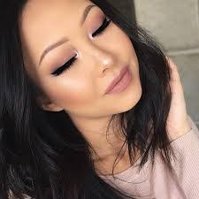 Shannon Lamanna's Instagram, Twitter & Facebook