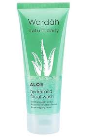 15 Merek Facial Wash Yang Bagus Untuk Kulit Kering Hai Gadis