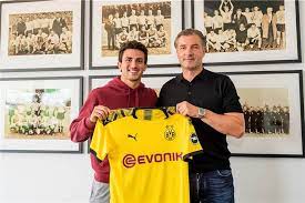 El barcelona se ha encontrado de forma totalmente inesperada con un serio problema en su lateral derecho después de saberse que. Mateu Morey Verabschiedet Sich Mit Emotionalen Worten Vom Fc Barcelona Verpflichtung Fix
