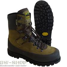 Federal defence) is the unified armed forces of germany and their civil administration and procurement authorities. Meindl Bw 285 Wanderschuhe Bundeswehr Wustenstiefel Leder 100 Neu In Ovp Gr 44 Outdoor Sports Sporting Goods