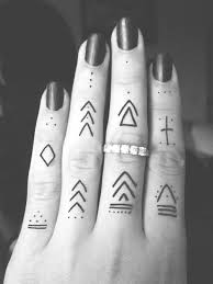 Tatuajes Que Te Puedes Hacer Con Ayuda De Un Sharpie Ayuda Con Hacer Puedes Sharpie Ta Keceli Kalem Cizimleri Kinalar Gecici Dovme