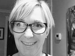 Lori Swift's Instagram, Twitter & Facebook