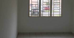 Selain itu, banyak rumah di alam sutera dibangun dengan berdekatan dengan area perkantoran, pusat perbelanjaan hingga pusat pendidikan. Syamin Saad Ejen Hartanah Rumah Sewa Teratai Taman Sutera Kajang Ground Floor